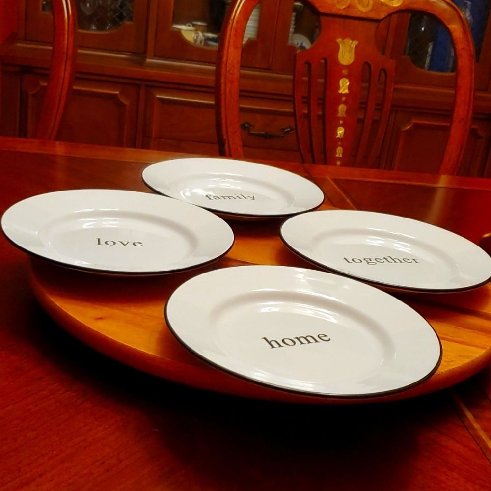 JC PENNY HOME SALAD PLATES A SET OF 4